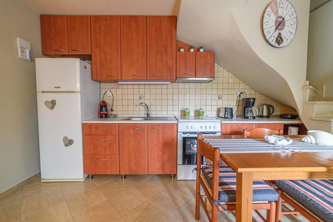 Small House With Garden & View Promirion Zewnętrze zdjęcie